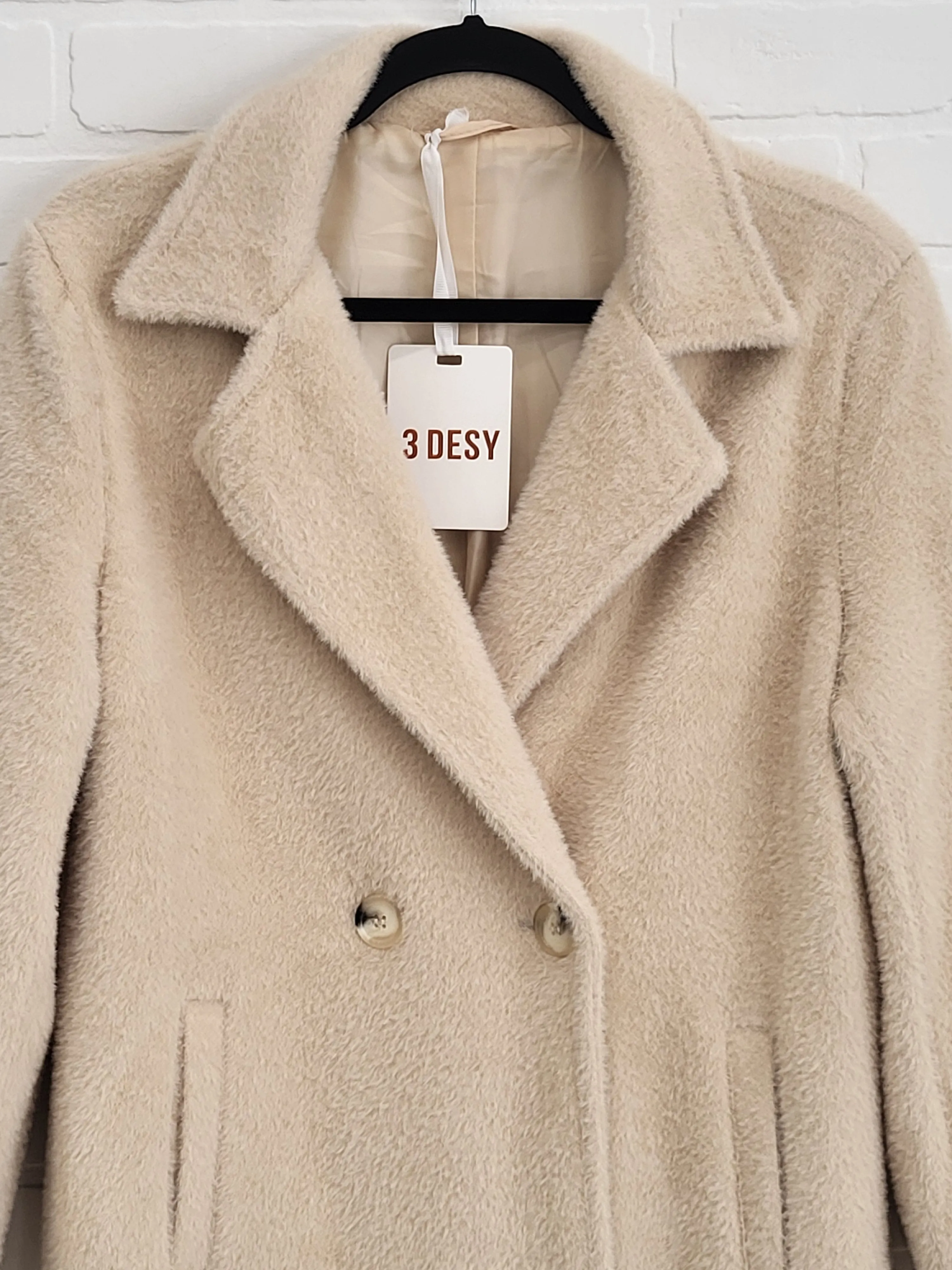 3 Desy classic lapel  coat