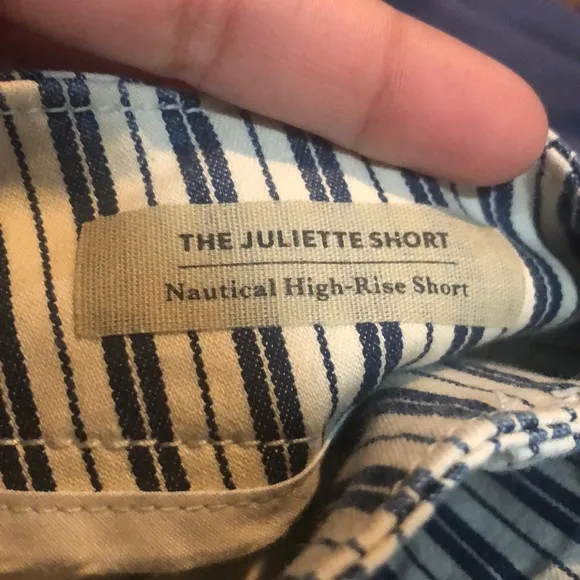 AG Juliette High Rise Shorts 25