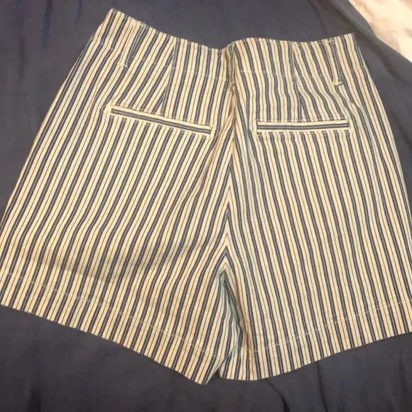 AG Juliette High Rise Shorts 25