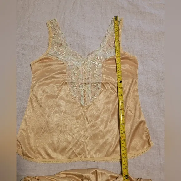 Beautiful Vintage 1990s Gold Embroidered Lace Satin Camisole Shorts Set M or L