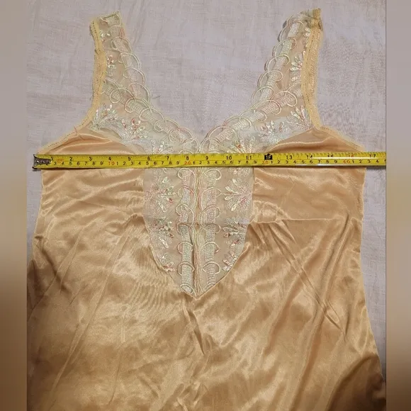 Beautiful Vintage 1990s Gold Embroidered Lace Satin Camisole Shorts Set M or L