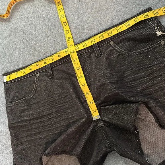 Carve Designs Oahu Shorts Size 12 Corduroy Stretch Coastal Comfort Sustainable
