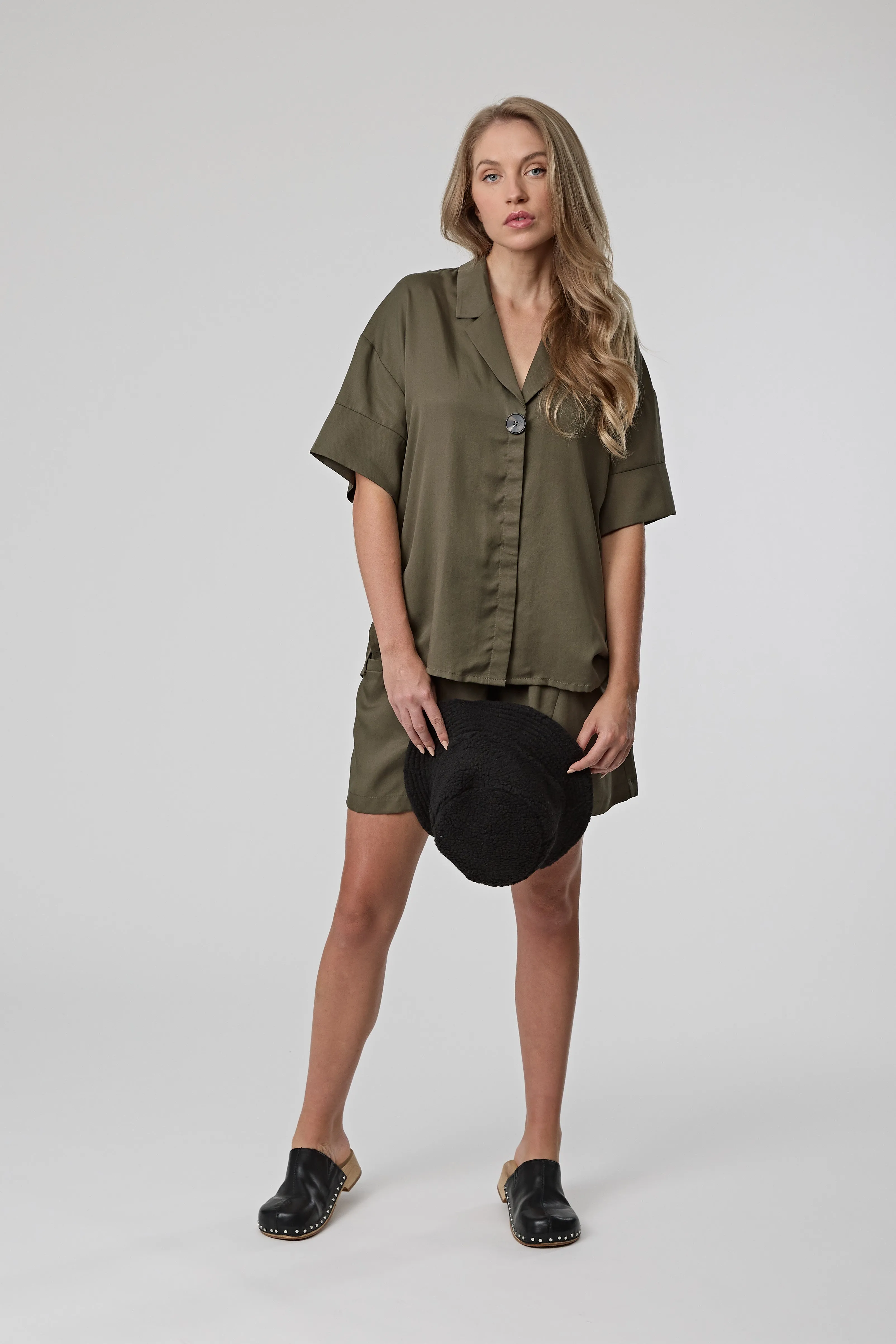 Coast Short - Olive