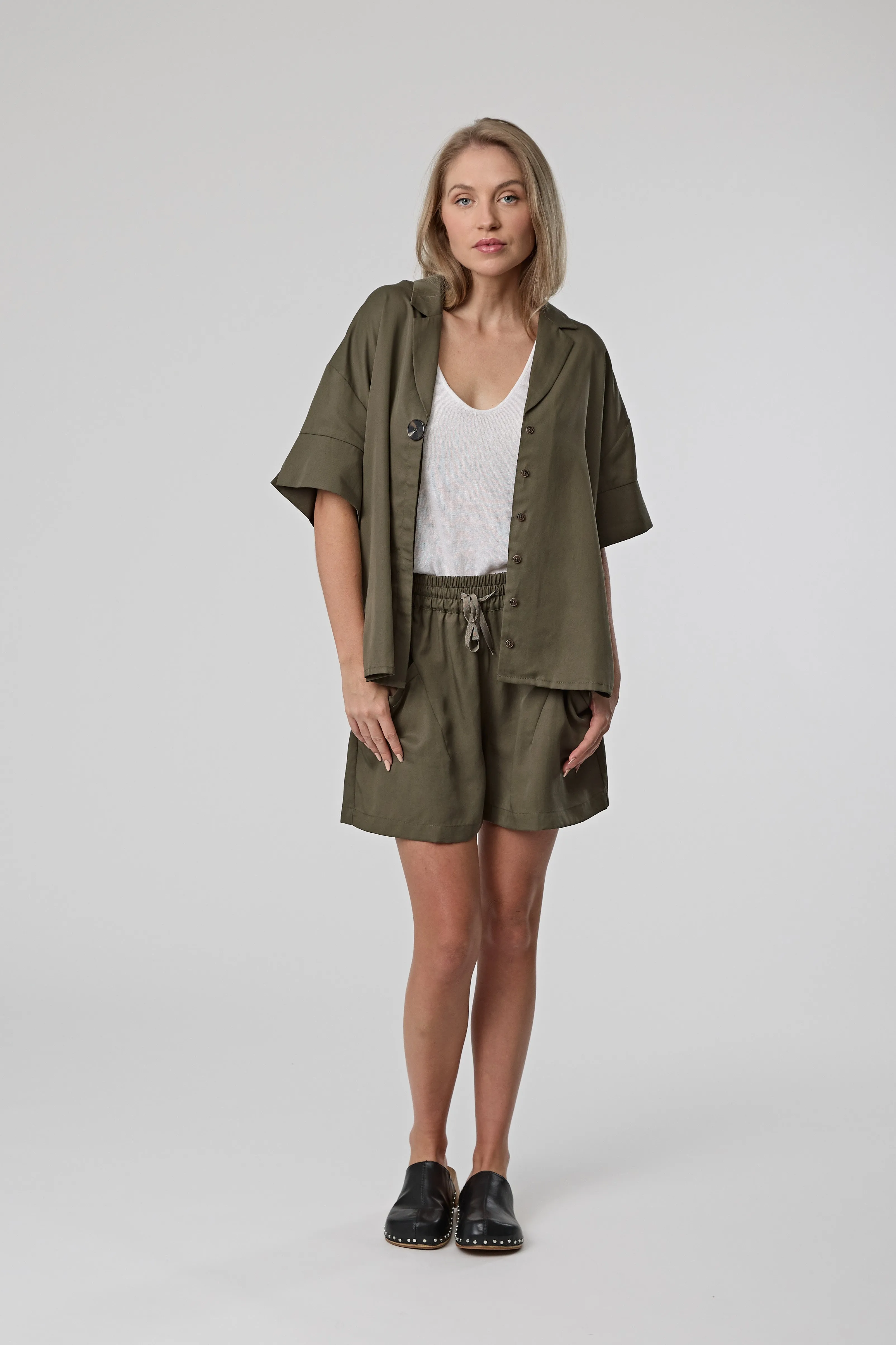 Coast Short - Olive