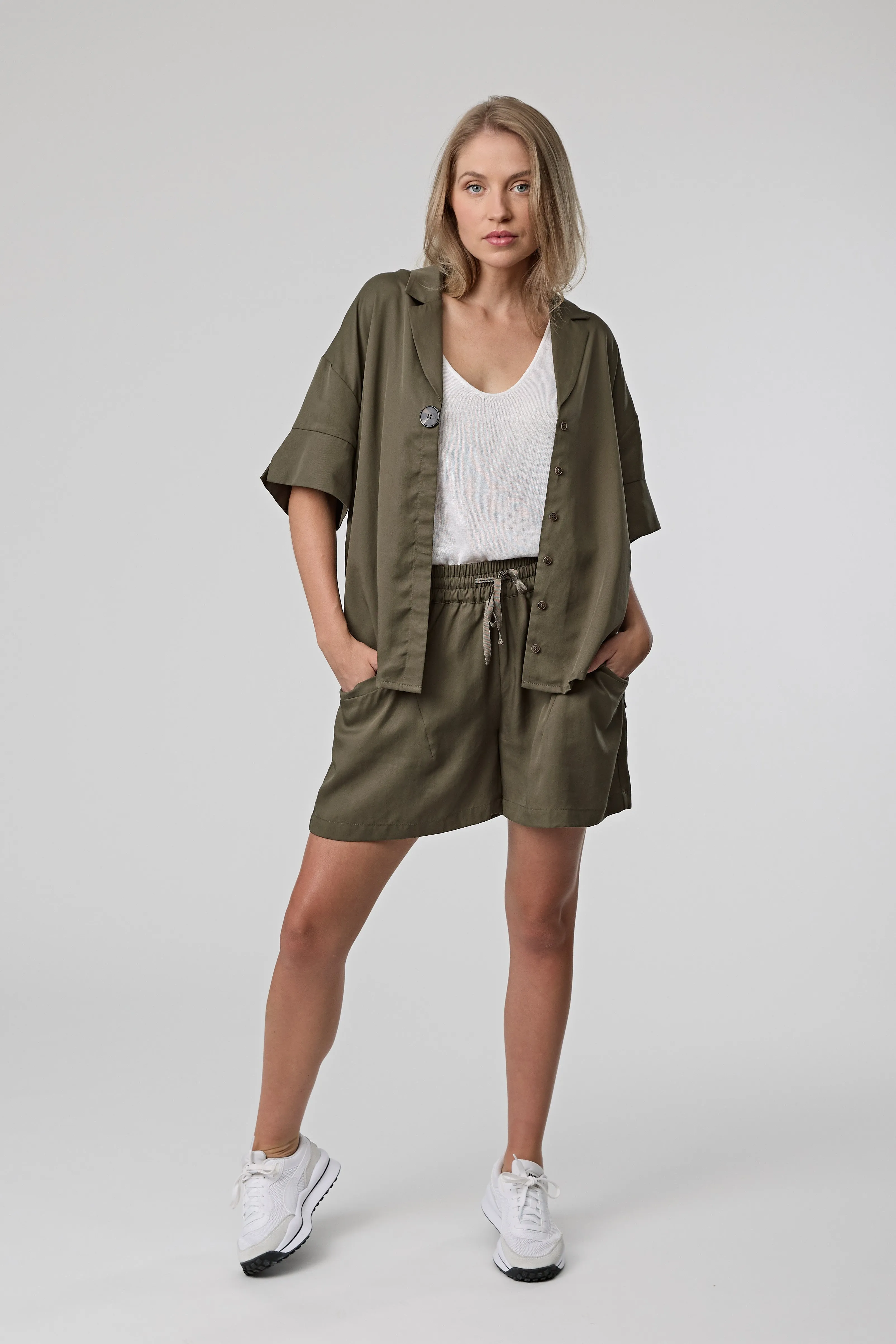 Coast Short - Olive