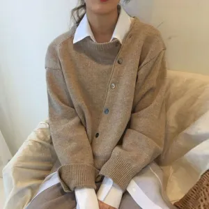 Couture jacket made from cosy material with a playful button placket - Stylish design for modern women