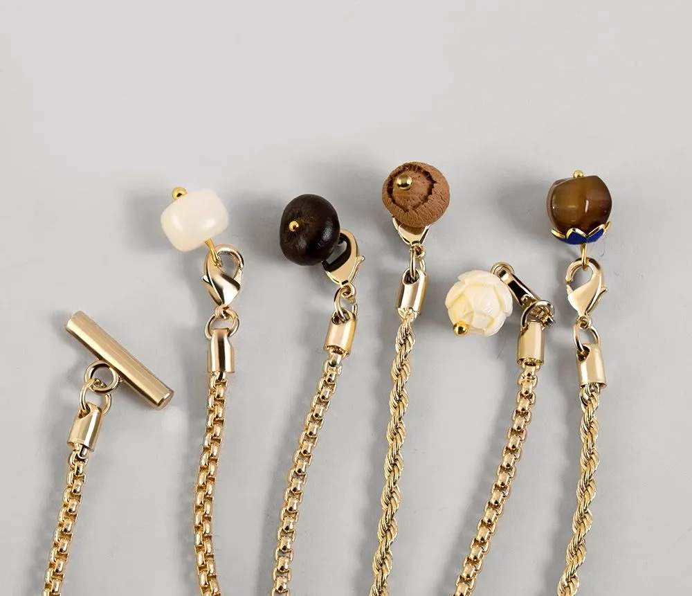 Elegant Brooch Chain