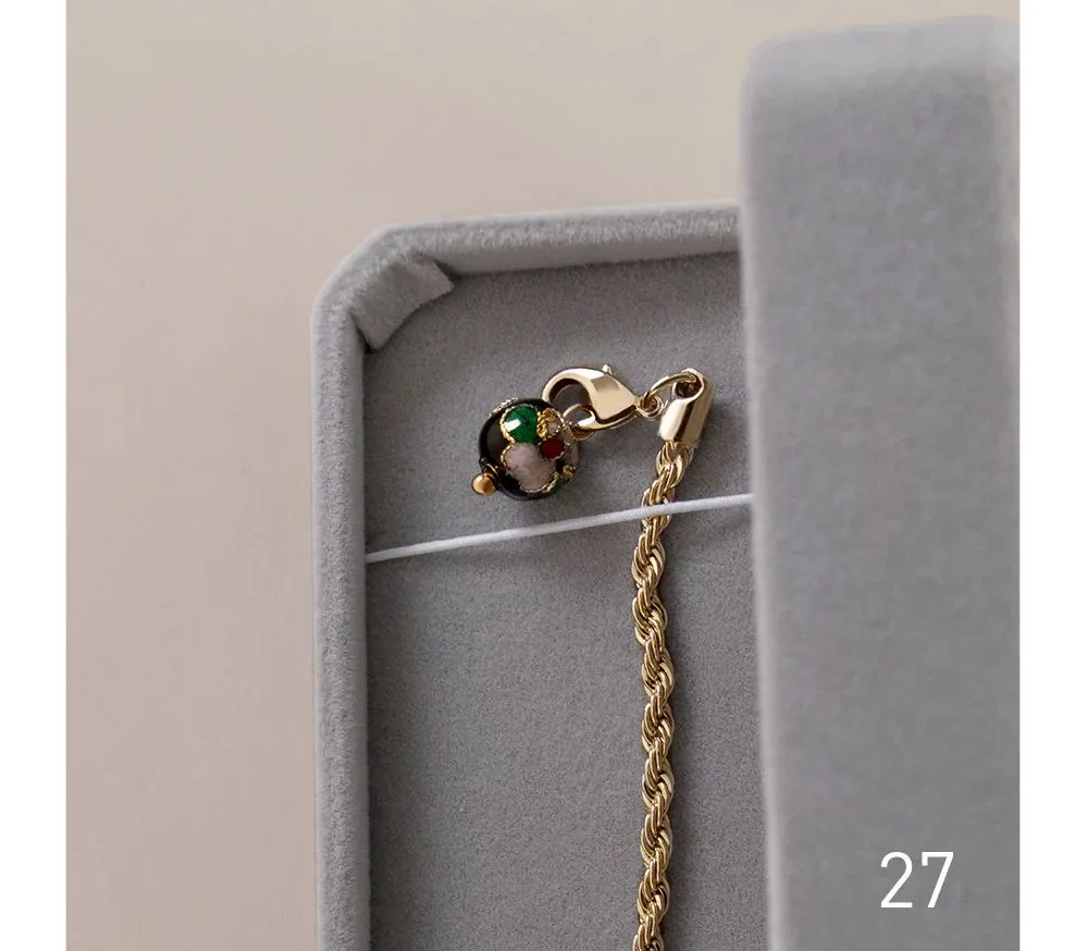 Elegant Brooch Chain