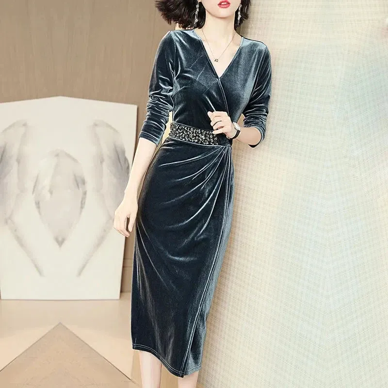 Elegant Gold Velvet Midi Dresses