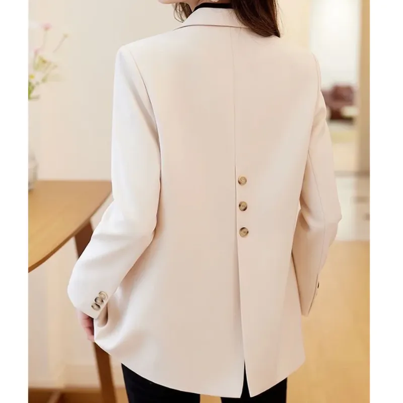 Elegant ladies' blazer with double-button fastening - Casual wear for everyday comfort - Comfortable and versatile