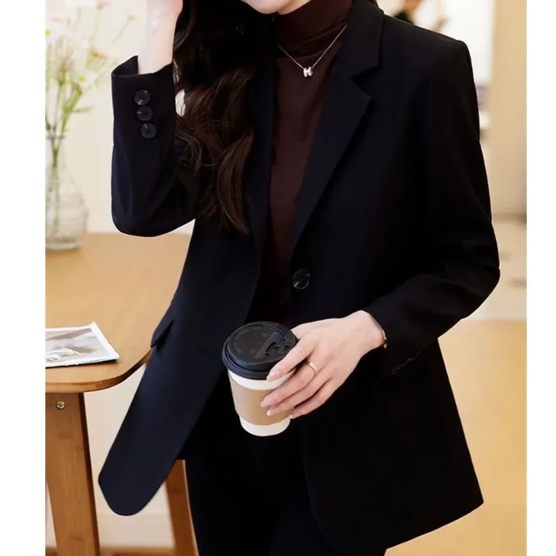 Elegant ladies' blazer with double-button fastening - Casual wear for everyday comfort - Comfortable and versatile