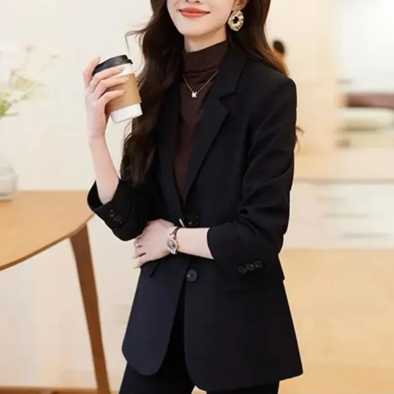 Elegant ladies' blazer with double-button fastening - Casual wear for everyday comfort - Comfortable and versatile