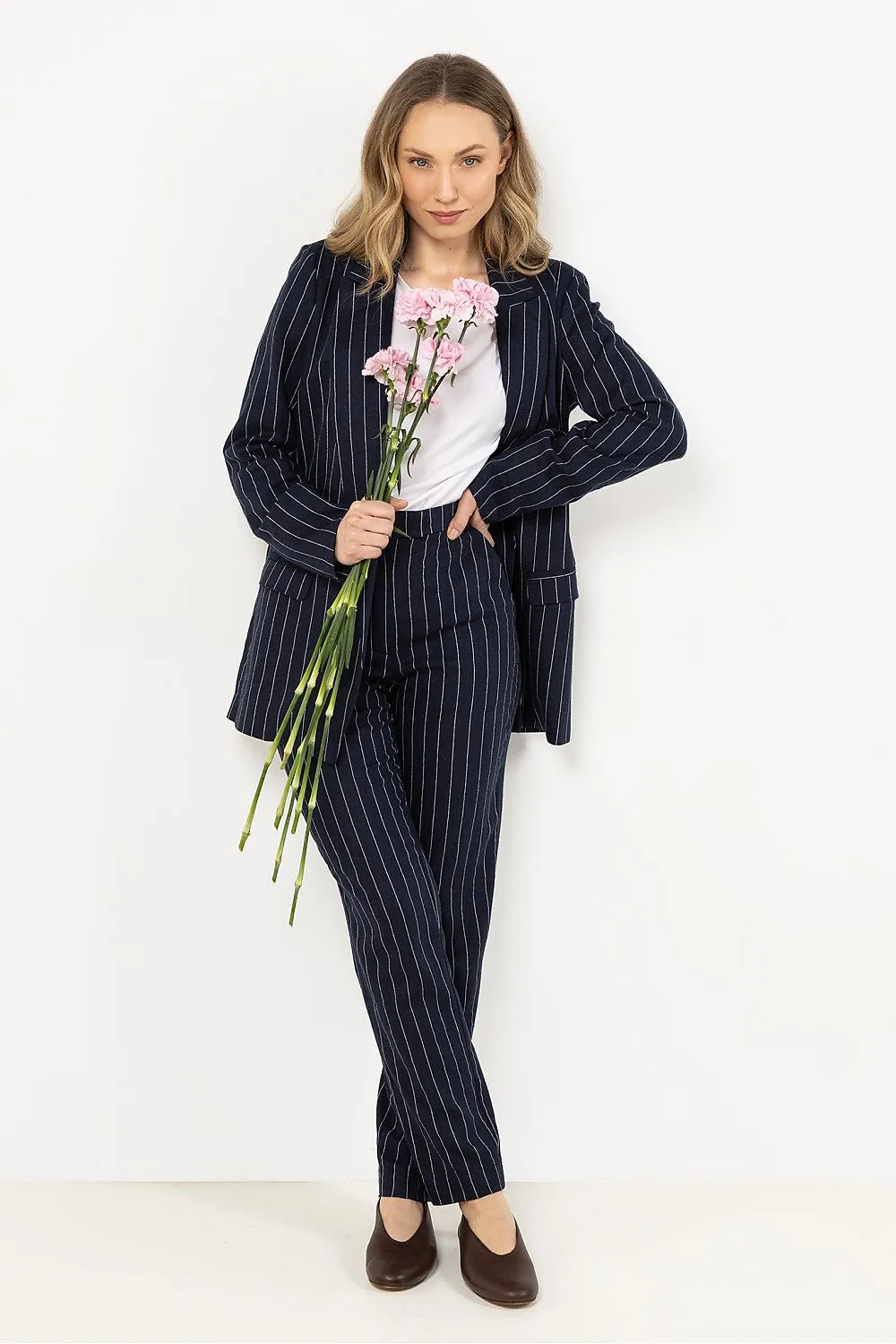 Elegant Striped Tapered Linen Trousers