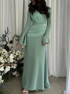Elena – Slim Pleated Dress with Timeless Elegance for Women
