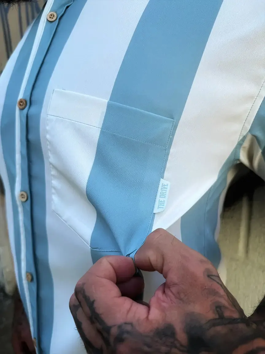 ESSENTIAL BEACH VIBES BUTTON UP