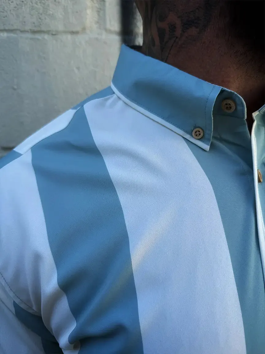 ESSENTIAL BEACH VIBES BUTTON UP