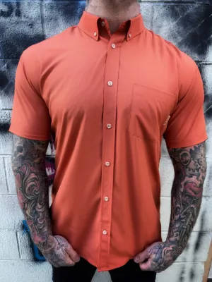 ESSENTIAL LONGHORN BUTTON UP