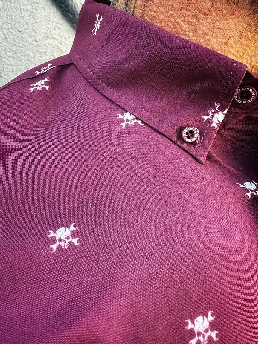 ESSENTIAL NOBODY CARES BUTTON UP