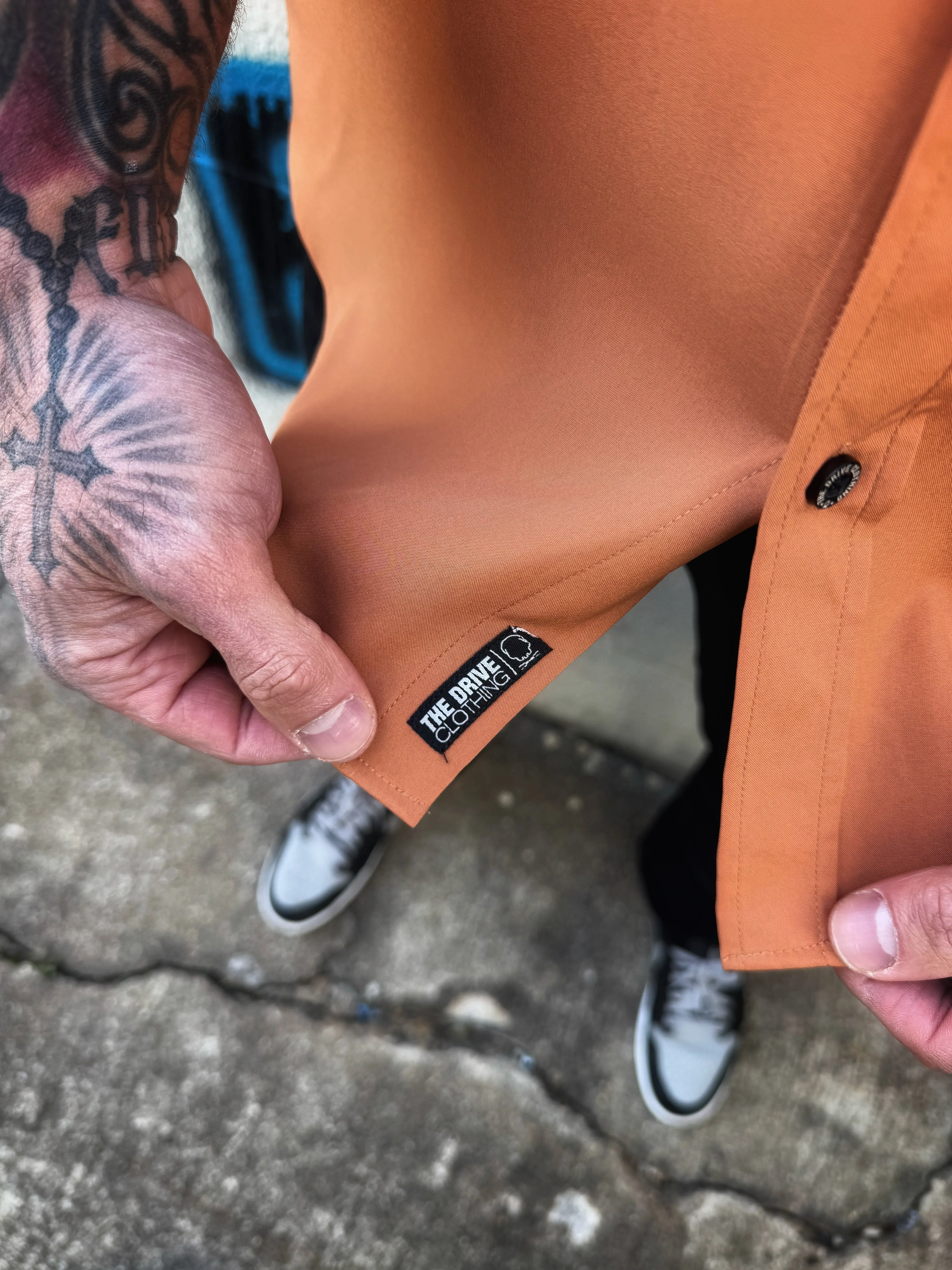 ESSENTIAL ORANGE SPICE BUTTON UP