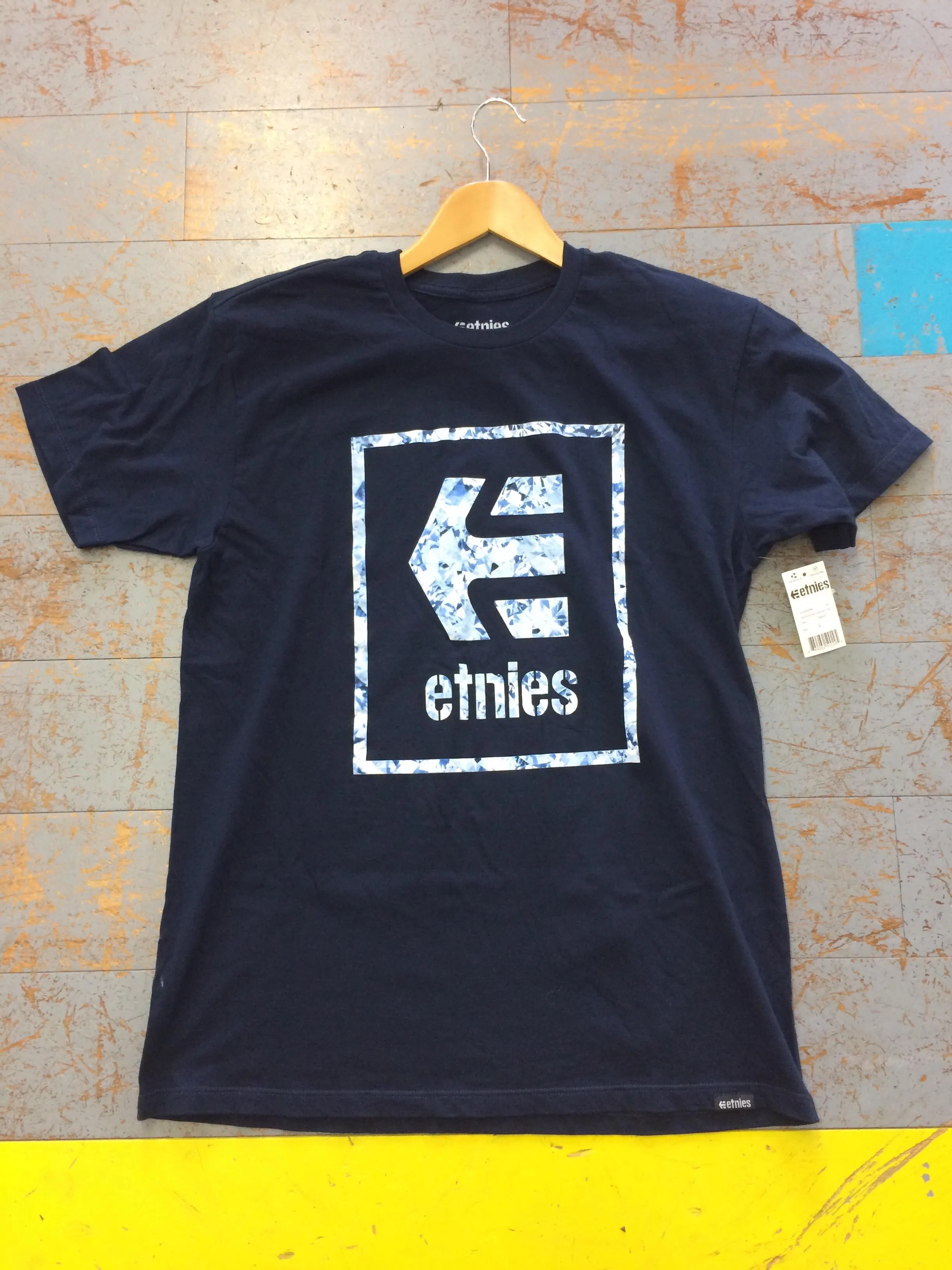 Etnies - Bloodline Icon Tee - Large