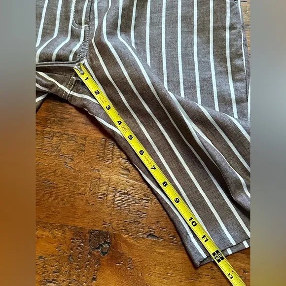 EUC Tory Burch Striped Cotton shorts, size 6