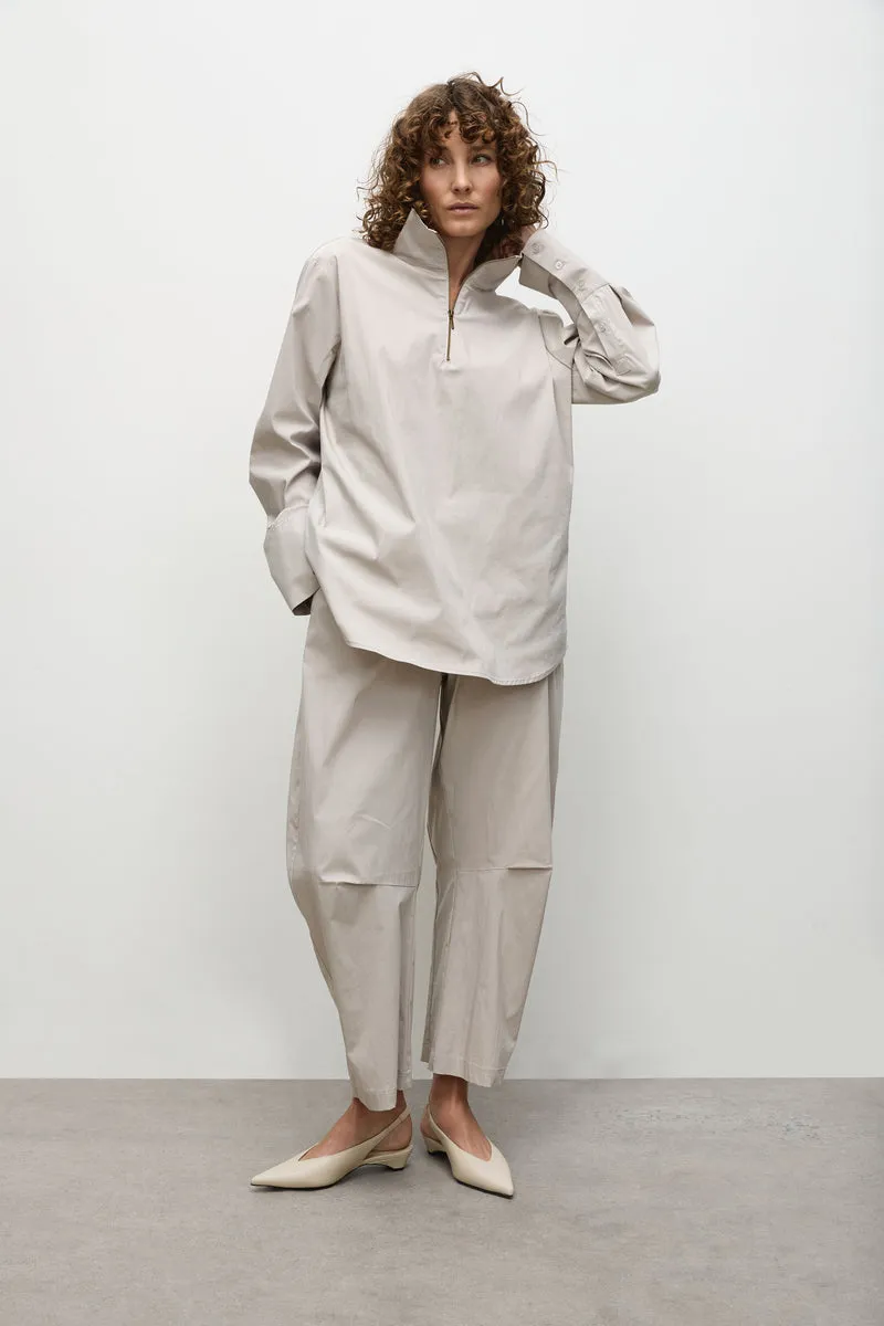 F65 8632 HALF ZIP BLOUSE