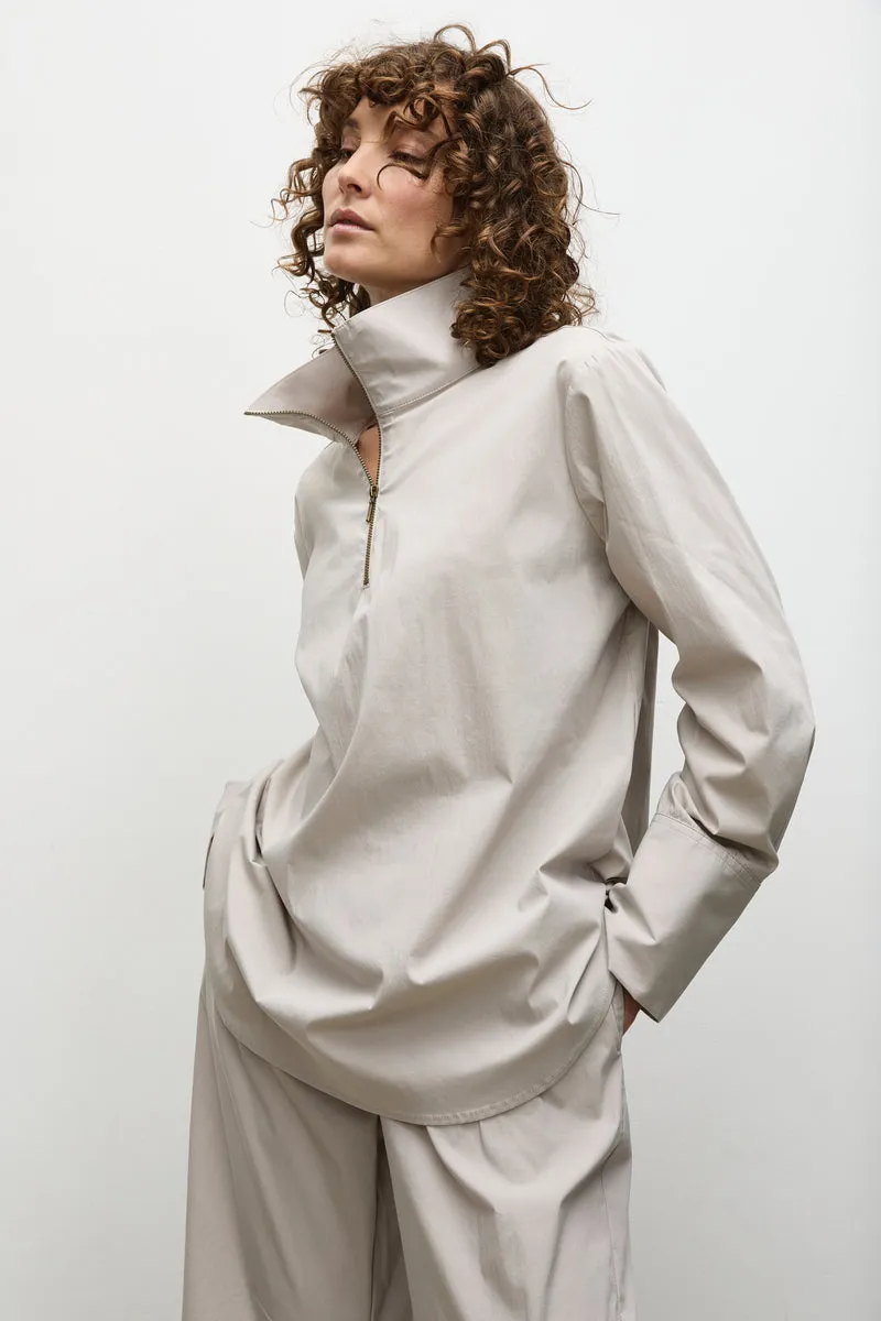F65 8632 HALF ZIP BLOUSE