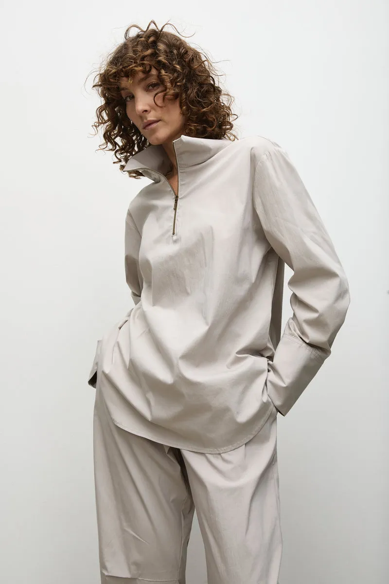 F65 8632 HALF ZIP BLOUSE