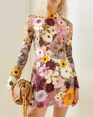 Flora - Elegant dress with floral decoration.