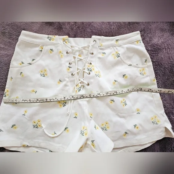For Love &amp; Lemons White with yellow flowers Denim Embroidered Shorts L