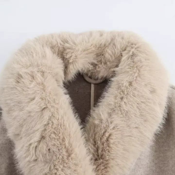 Gerd | classic winter coat with beige belt for women