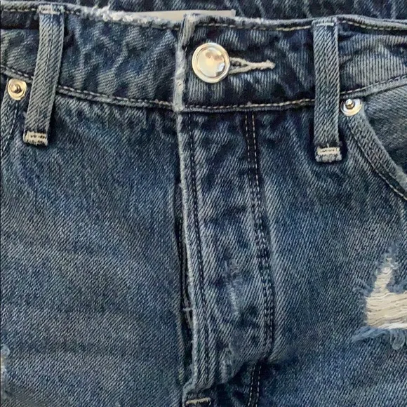 Good American shorts