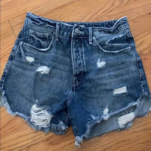 Good American shorts