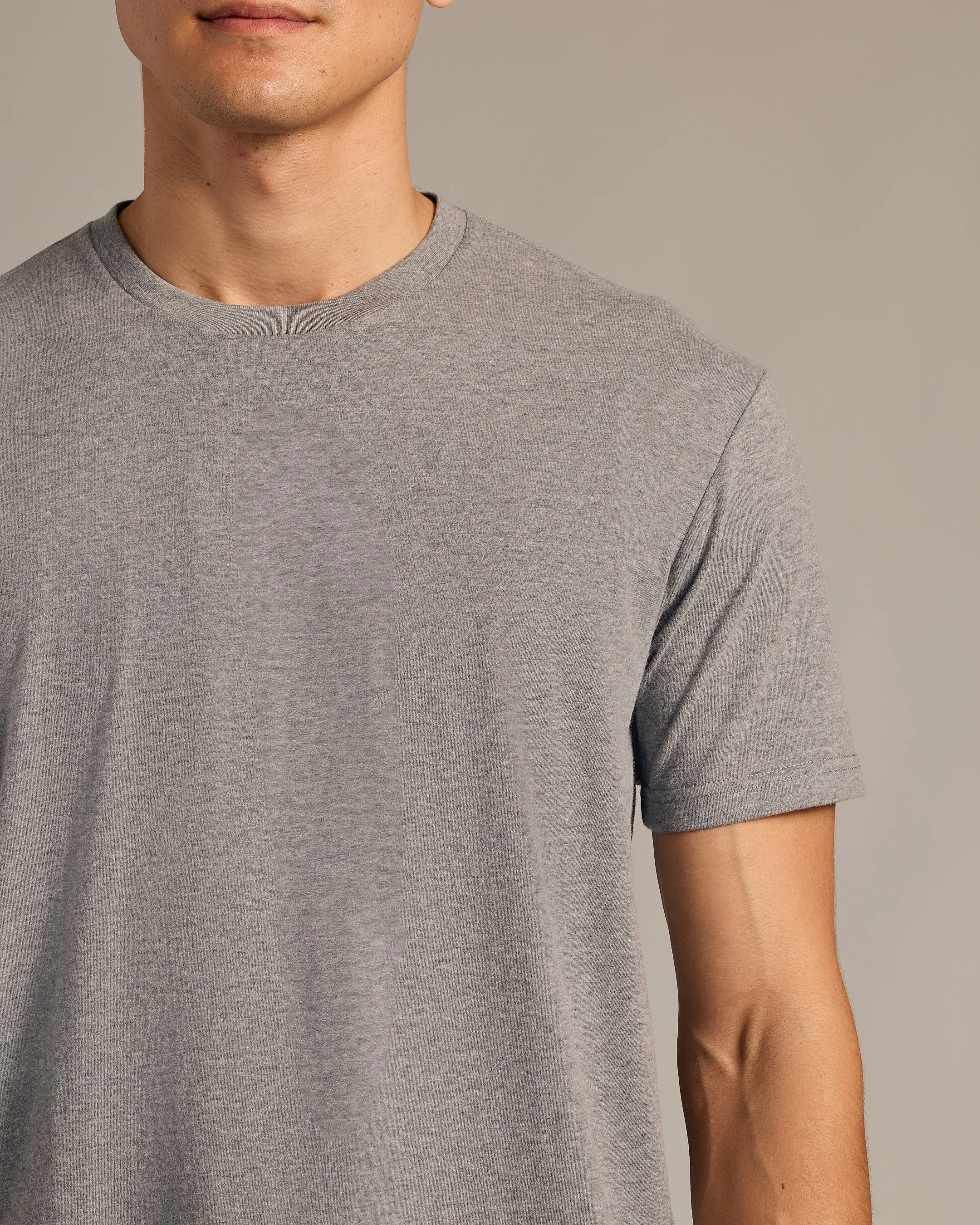 Heather Gray Short Sleeve Curved Hem Crew