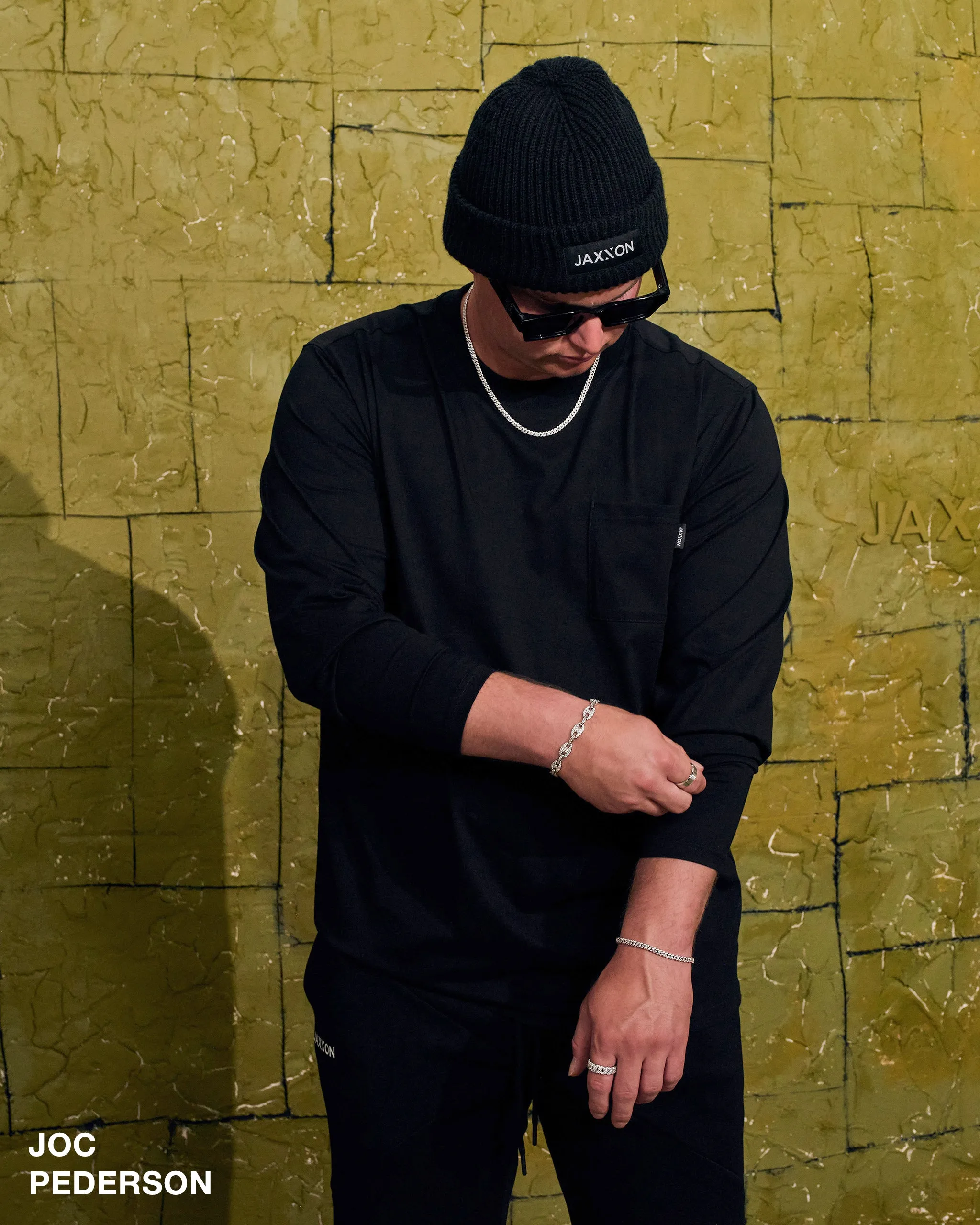 Inspiration Program Long Sleeve Tee - Black