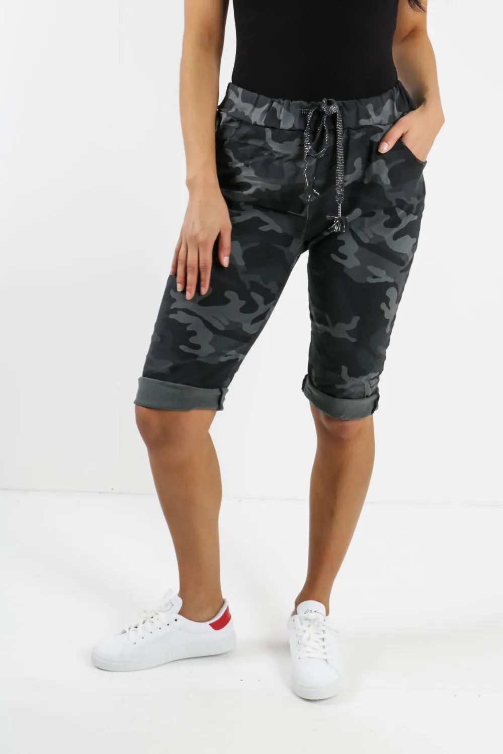 Ladies Italian Stretch Shorts Women's camouflage Plain Magic Comfy Lagenlook Hot Pants 8-22