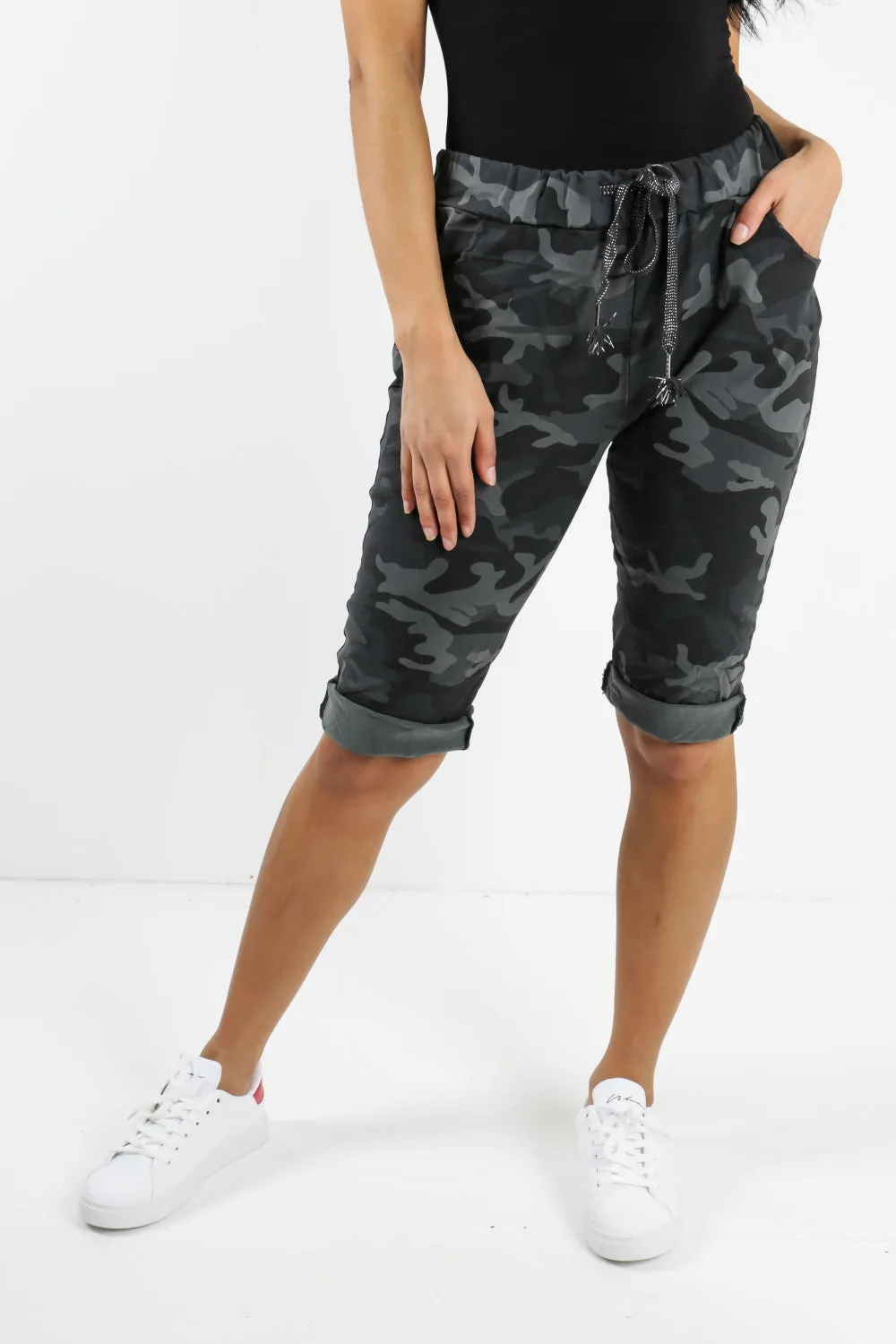 Ladies Italian Stretch Shorts Women's camouflage Plain Magic Comfy Lagenlook Hot Pants 8-22