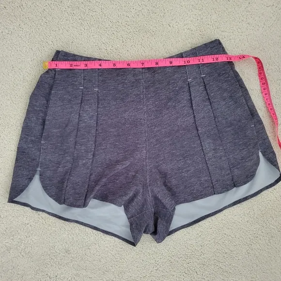 Lululemon &amp;go Endeavor Shorts in Heathered Gray sz4