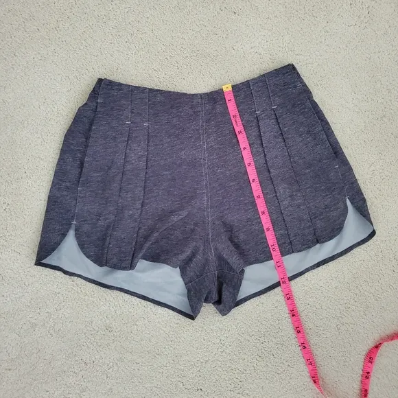Lululemon &amp;go Endeavor Shorts in Heathered Gray sz4