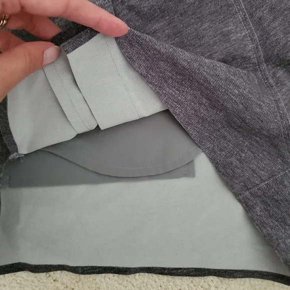 Lululemon &amp;go Endeavor Shorts in Heathered Gray sz4