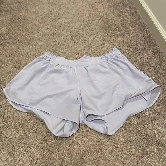 Lululemon Hotty Hot Low Rise Shorts