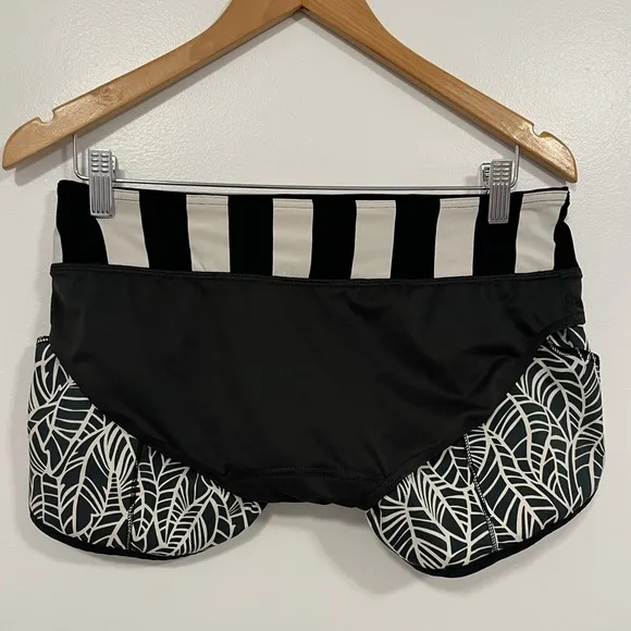 Lululemon Run Speed Short *2-way Stretch Pretty Palm Black Angel Wing/Black 6
