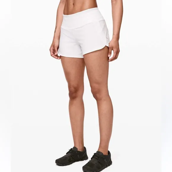 Lululemon Speed Size 6 White Shorts DESIGNED FOR RUN 2.5” inseam