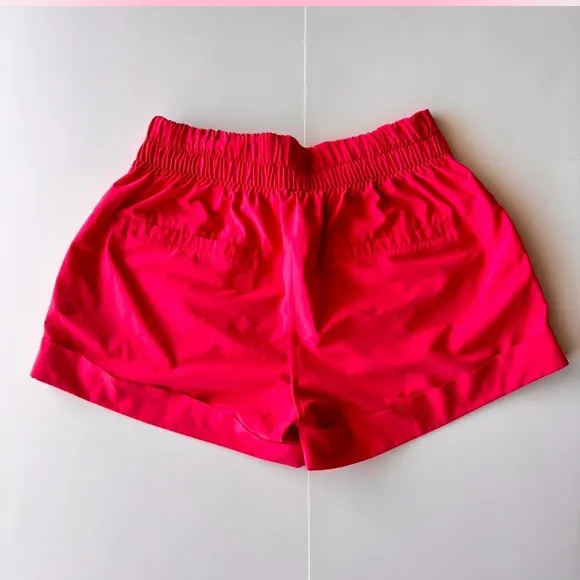 Lululemon Spring Break Away Short II in Boom Juice Size 4