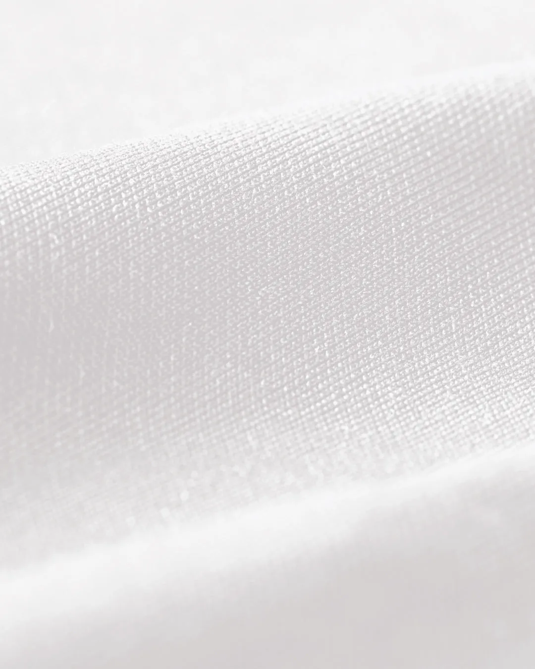 Men Sleek Fit Air Polo Tee