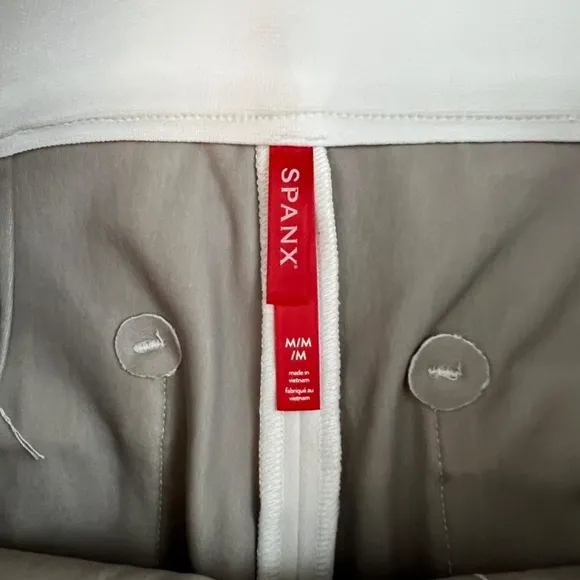NEW Spanx On the Go Ultimate Opacity Classic White Shorts
