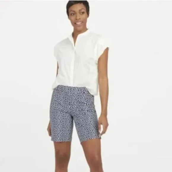 NEW Spanx Sunshine Shorts Navy Painted Dot- golf