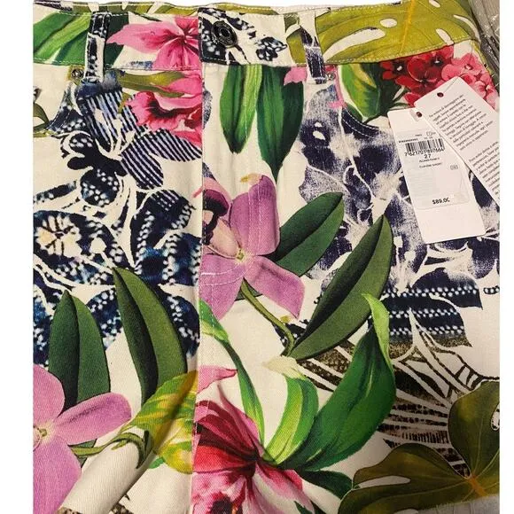 NWT Guess Claudia Shorts in Island Fancy, Raw Hem