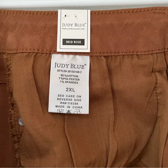 NWT Judy Blue Mid-Rise Cut Off Frayed Brown Shorts