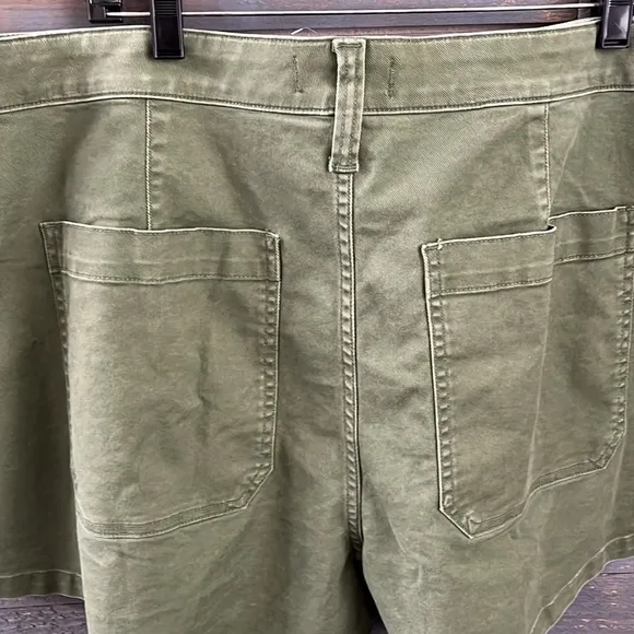 NWT Madewell Perfect Military Cotton Twill Shorts Size 24W Palm Tree